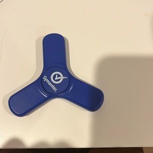 Charger fidget spinner